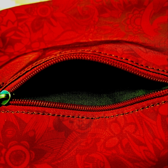 Sakroots Fold Over Crossbody Bag - Picture 7 of 14